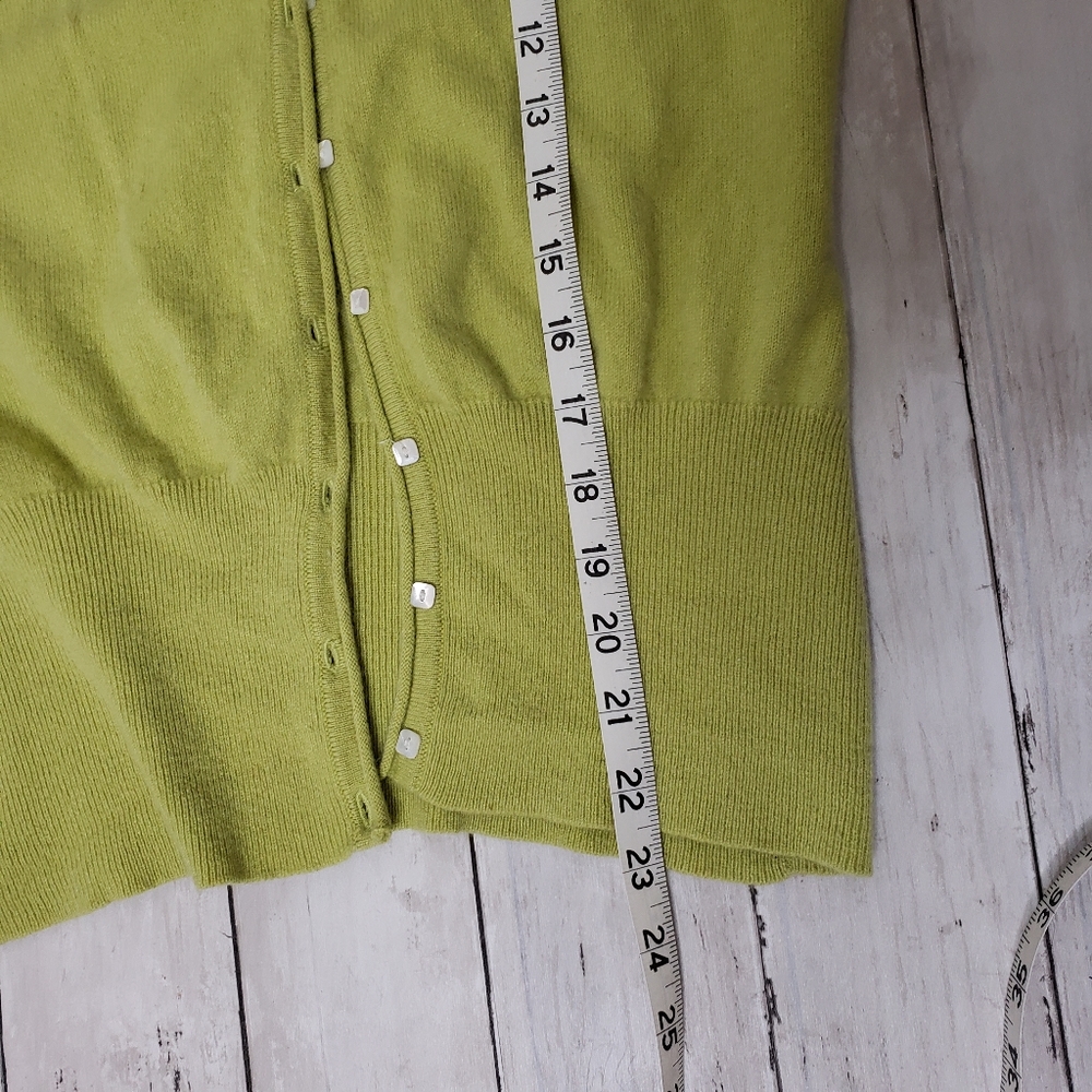 Vintage Sweater Cardigan Small Cashmere Marshall Fields Green Crewneck - Picture 15 of 15